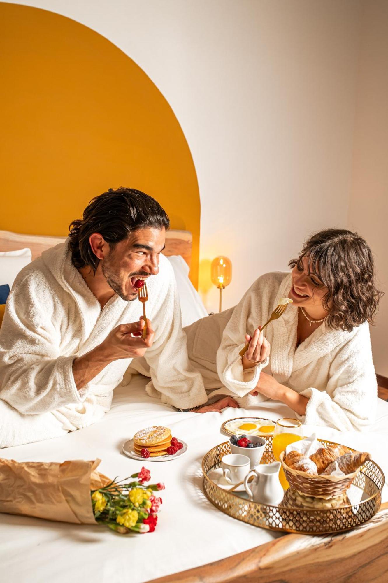 Quatrum Apartment Napoli Esterno foto